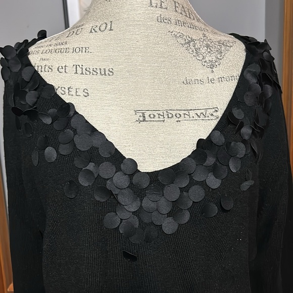 NEW YORK & Co SWEATER in EUC - Picture 2 of 7